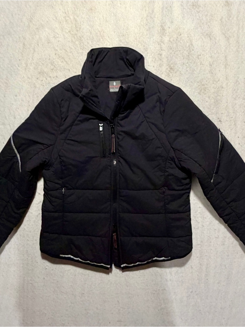 FP MOVEMENT FREE PEOPLE GATHERING STORM RUN PUFFER JACKET BLACK L